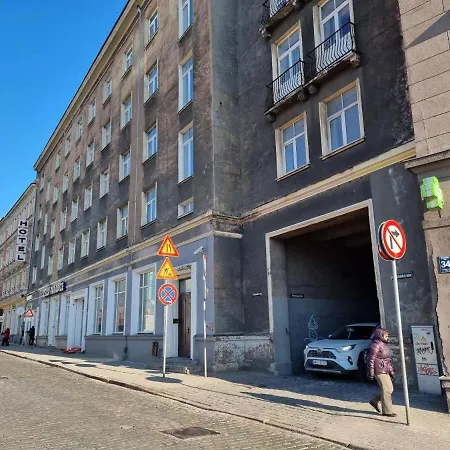 Apartment, Old Town, River View With Parking Διαμέρισμα *